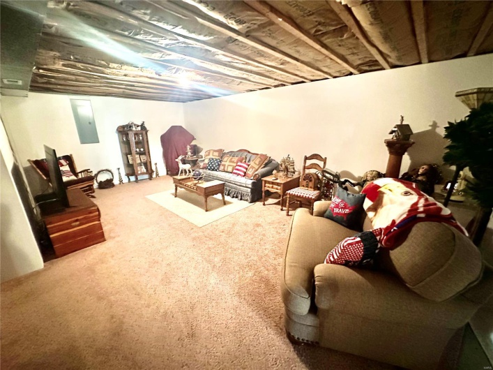 13 Montauk Court, Leadington, Missouri 63601, 3 Bedrooms Bedrooms, 9 Rooms Rooms,2 BathroomsBathrooms,Residential,For Sale,Montauk,MAR25027452