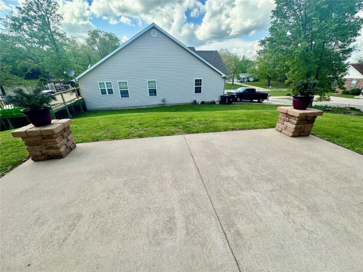 13 Montauk Court, Leadington, Missouri 63601, 3 Bedrooms Bedrooms, 9 Rooms Rooms,2 BathroomsBathrooms,Residential,For Sale,Montauk,MAR25027452