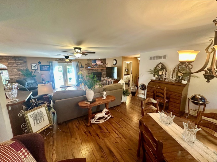 13 Montauk Court, Leadington, Missouri 63601, 3 Bedrooms Bedrooms, 9 Rooms Rooms,2 BathroomsBathrooms,Residential,For Sale,Montauk,MAR25027452