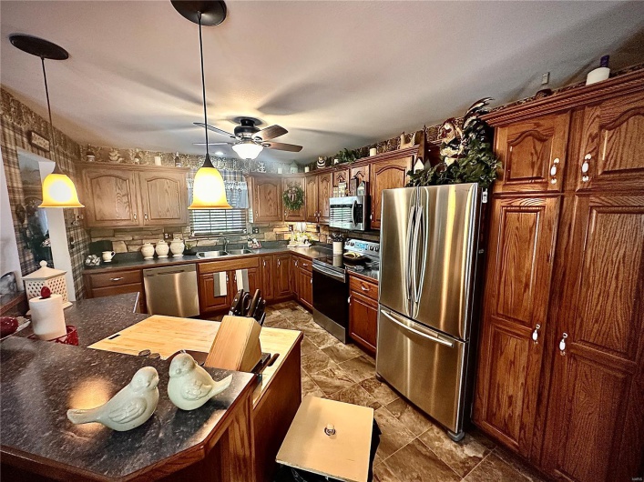 13 Montauk Court, Leadington, Missouri 63601, 3 Bedrooms Bedrooms, 9 Rooms Rooms,2 BathroomsBathrooms,Residential,For Sale,Montauk,MAR25027452