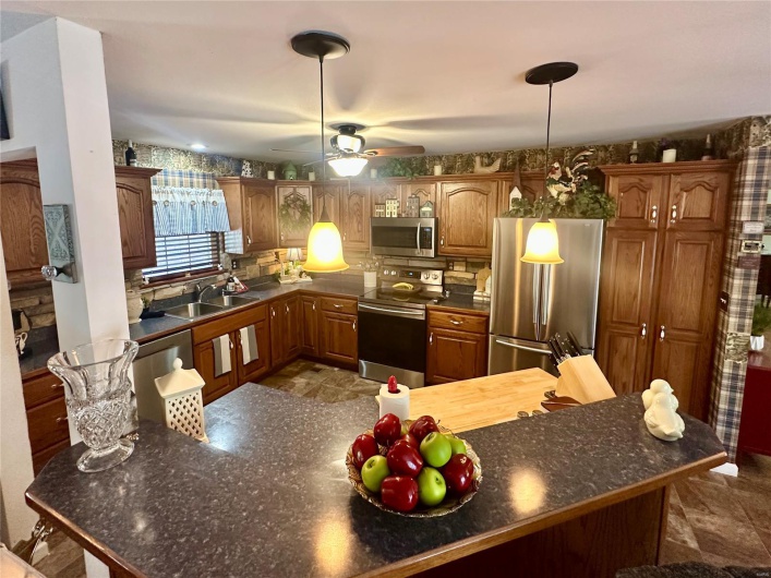 13 Montauk Court, Leadington, Missouri 63601, 3 Bedrooms Bedrooms, 9 Rooms Rooms,2 BathroomsBathrooms,Residential,For Sale,Montauk,MAR25027452
