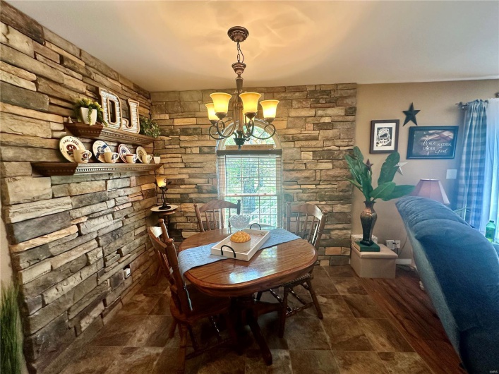 13 Montauk Court, Leadington, Missouri 63601, 3 Bedrooms Bedrooms, 9 Rooms Rooms,2 BathroomsBathrooms,Residential,For Sale,Montauk,MAR25027452