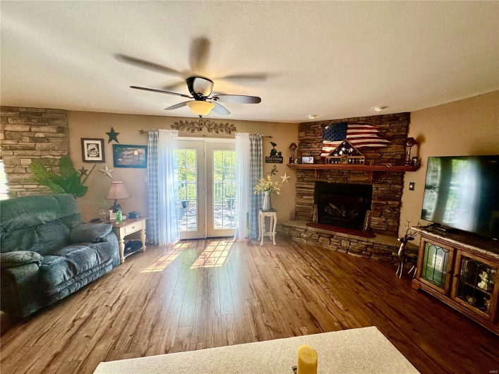 13 Montauk Court, Leadington, Missouri 63601, 3 Bedrooms Bedrooms, 9 Rooms Rooms,2 BathroomsBathrooms,Residential,For Sale,Montauk,MAR25027452