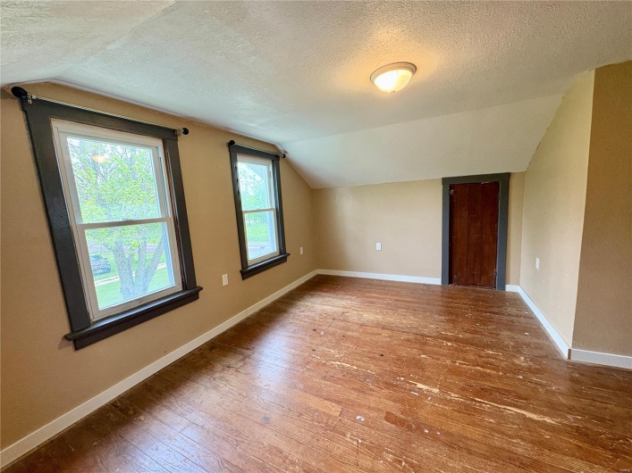9621 Main Street, Altenburg, Missouri 63732, 4 Bedrooms Bedrooms, 8 Rooms Rooms,2 BathroomsBathrooms,Residential,For Sale,Main,MAR25027483