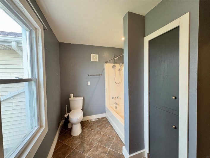 9621 Main Street, Altenburg, Missouri 63732, 4 Bedrooms Bedrooms, 8 Rooms Rooms,2 BathroomsBathrooms,Residential,For Sale,Main,MAR25027483