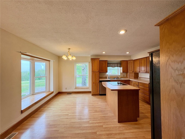 9621 Main Street, Altenburg, Missouri 63732, 4 Bedrooms Bedrooms, 8 Rooms Rooms,2 BathroomsBathrooms,Residential,For Sale,Main,MAR25027483