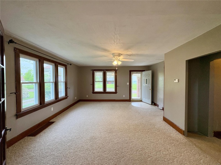 9621 Main Street, Altenburg, Missouri 63732, 4 Bedrooms Bedrooms, 8 Rooms Rooms,2 BathroomsBathrooms,Residential,For Sale,Main,MAR25027483