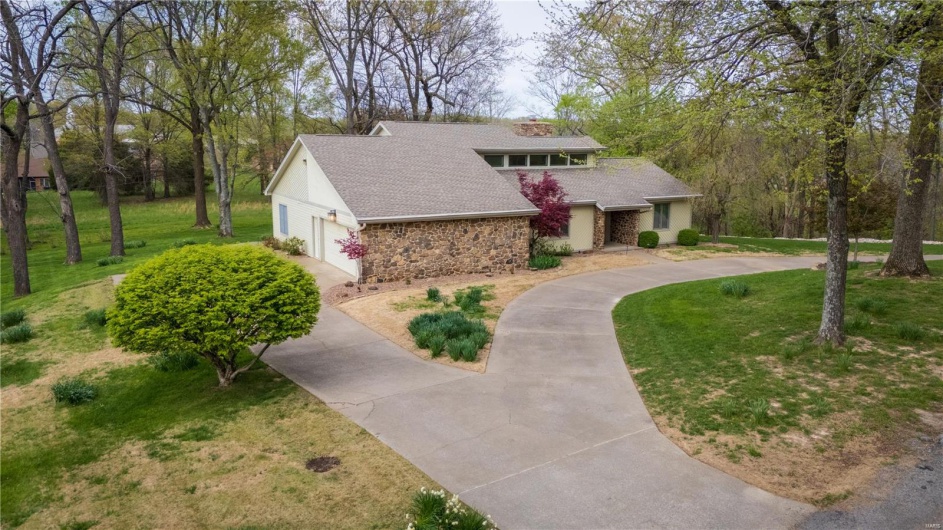 1546 Oak Lei Drive, Cape Girardeau, Missouri 63701, 3 Bedrooms Bedrooms, 8 Rooms Rooms,2 BathroomsBathrooms,Residential,For Sale,Oak Lei,MAR25023444