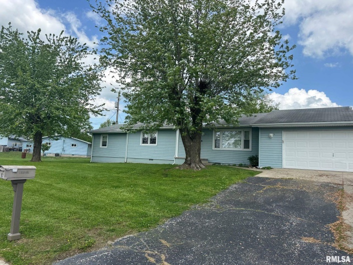 101 TURNER Avenue, Anna, Illinois 62906, 3 Bedrooms Bedrooms, 0 ,2 BathroomsBathrooms,Residential,For Sale,TURNER,0,RMAQC4262699