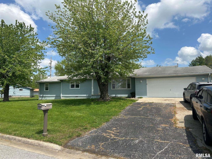 101 TURNER Avenue, Anna, Illinois 62906, 3 Bedrooms Bedrooms, 0 ,2 BathroomsBathrooms,Residential,For Sale,TURNER,0,RMAQC4262699