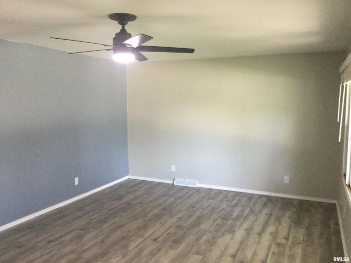 101 TURNER Avenue, Anna, Illinois 62906, 3 Bedrooms Bedrooms, 0 ,2 BathroomsBathrooms,Residential,For Sale,TURNER,0,RMAQC4262699