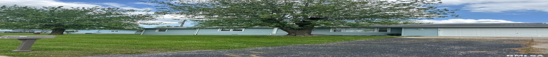Residential For Sale 101 TURNER Avenue, Anna, Illinois 62906, 3 Bedrooms Bedrooms, ,2 BathroomsBathrooms,Residential,For Sale,TURNER,RMAQC4262699
