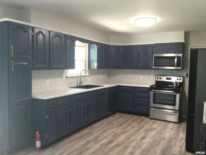 101 TURNER Avenue, Anna, Illinois 62906, 3 Bedrooms Bedrooms, 0 ,2 BathroomsBathrooms,Residential,For Sale,TURNER,0,RMAQC4262699