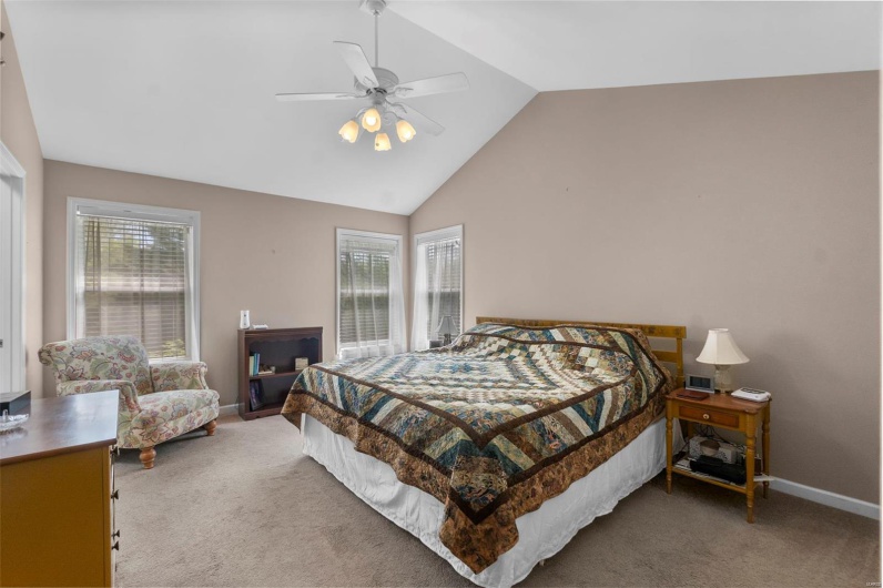 677 Pleasant Lake Drive, Jackson, Missouri 63755, 4 Bedrooms Bedrooms, 10 Rooms Rooms,3 BathroomsBathrooms,Residential,For Sale,Pleasant Lake,MAR25027568