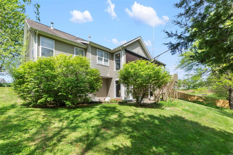 677 Pleasant Lake Drive, Jackson, Missouri 63755, 4 Bedrooms Bedrooms, 10 Rooms Rooms,3 BathroomsBathrooms,Residential,For Sale,Pleasant Lake,MAR25027568