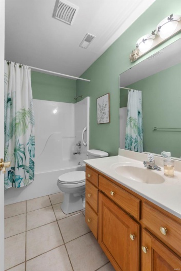 677 Pleasant Lake Drive, Jackson, Missouri 63755, 4 Bedrooms Bedrooms, 10 Rooms Rooms,3 BathroomsBathrooms,Residential,For Sale,Pleasant Lake,MAR25027568