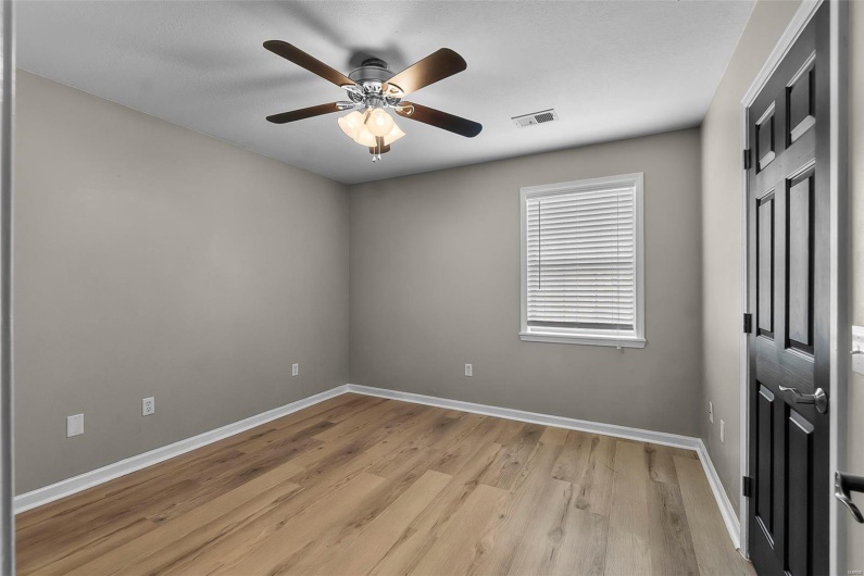1703 Mallori Circle, Kennett, Missouri 63857, 3 Bedrooms Bedrooms, 10 Rooms Rooms,2 BathroomsBathrooms,Residential,For Sale,Mallori,MAR25027651