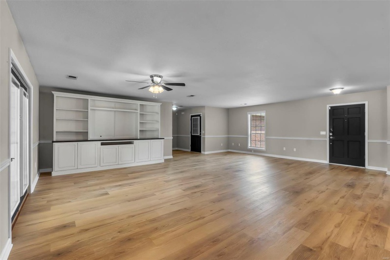 1703 Mallori Circle, Kennett, Missouri 63857, 3 Bedrooms Bedrooms, 10 Rooms Rooms,2 BathroomsBathrooms,Residential,For Sale,Mallori,MAR25027651