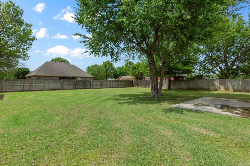 1703 Mallori Circle, Kennett, Missouri 63857, 3 Bedrooms Bedrooms, 10 Rooms Rooms,2 BathroomsBathrooms,Residential,For Sale,Mallori,MAR25027651