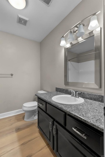 1703 Mallori Circle, Kennett, Missouri 63857, 3 Bedrooms Bedrooms, 10 Rooms Rooms,2 BathroomsBathrooms,Residential,For Sale,Mallori,MAR25027651