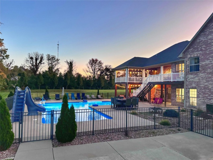165 Kingsborough Court, Jackson, Missouri 63755, 6 Bedrooms Bedrooms, 8 Rooms Rooms,5 BathroomsBathrooms,Residential,For Sale,Kingsborough,MAR24063467