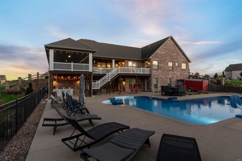 165 Kingsborough Court, Jackson, Missouri 63755, 6 Bedrooms Bedrooms, 8 Rooms Rooms,5 BathroomsBathrooms,Residential,For Sale,Kingsborough,MAR24063467