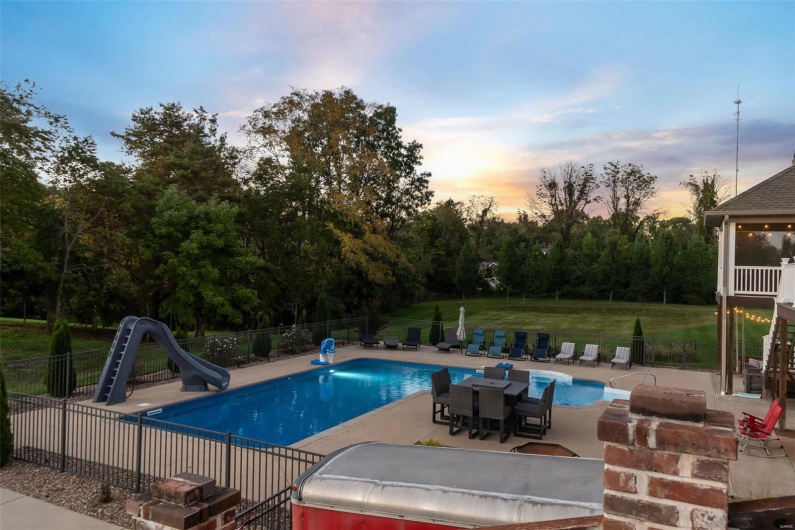 165 Kingsborough Court, Jackson, Missouri 63755, 6 Bedrooms Bedrooms, 8 Rooms Rooms,5 BathroomsBathrooms,Residential,For Sale,Kingsborough,MAR24063467