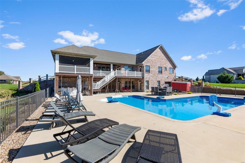 165 Kingsborough Court, Jackson, Missouri 63755, 6 Bedrooms Bedrooms, 8 Rooms Rooms,5 BathroomsBathrooms,Residential,For Sale,Kingsborough,MAR24063467