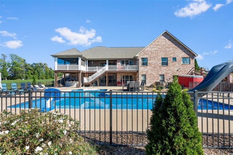 165 Kingsborough Court, Jackson, Missouri 63755, 6 Bedrooms Bedrooms, 8 Rooms Rooms,5 BathroomsBathrooms,Residential,For Sale,Kingsborough,MAR24063467