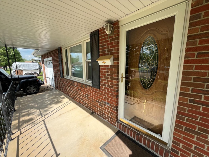 215 Lee St, Fredericktown, Missouri 63645, 3 Bedrooms Bedrooms, 14 Rooms Rooms,2 BathroomsBathrooms,Residential,For Sale,Lee St,MAR25027861