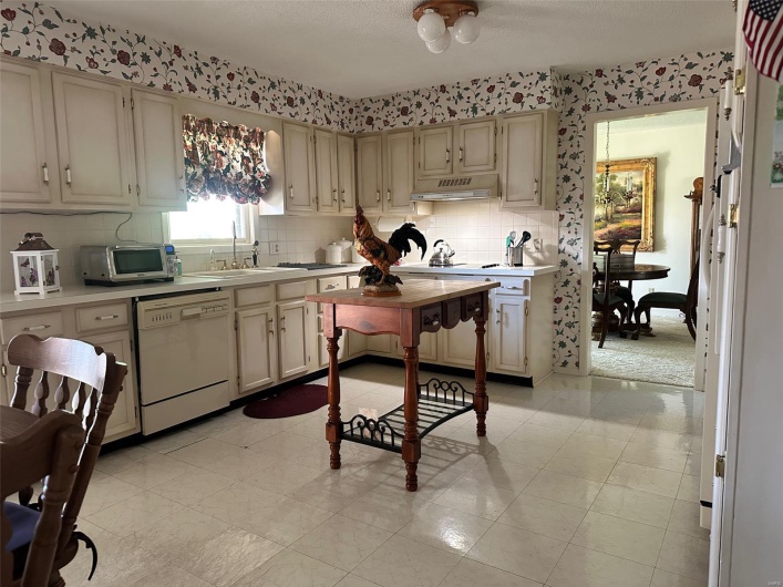 109 Link Drive, Sikeston, Missouri 63801, 3 Bedrooms Bedrooms, 9 Rooms Rooms,2 BathroomsBathrooms,Residential,For Sale,Link,MAR25027657