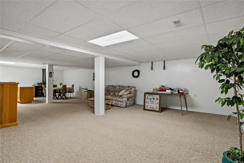 253 Sapphire Lane, Jackson, Missouri 63755, 4 Bedrooms Bedrooms, 7 Rooms Rooms,3 BathroomsBathrooms,Residential,For Sale,Sapphire Lane,MAR25000060
