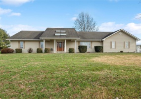 253 Sapphire Lane, Jackson, Missouri 63755, 4 Bedrooms Bedrooms, 7 Rooms Rooms,3 BathroomsBathrooms,Residential,For Sale,Sapphire Lane,MAR25000060
