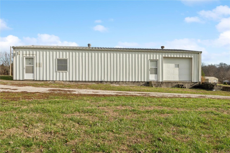 253 Sapphire Lane, Jackson, Missouri 63755, 4 Bedrooms Bedrooms, 7 Rooms Rooms,3 BathroomsBathrooms,Residential,For Sale,Sapphire Lane,MAR25000060