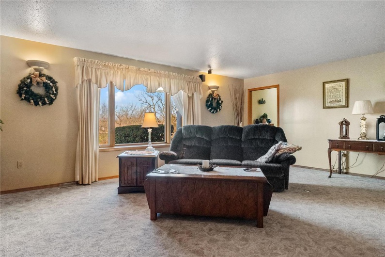 253 Sapphire Lane, Jackson, Missouri 63755, 4 Bedrooms Bedrooms, 7 Rooms Rooms,3 BathroomsBathrooms,Residential,For Sale,Sapphire Lane,MAR25000060