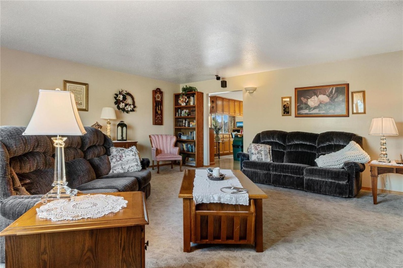 253 Sapphire Lane, Jackson, Missouri 63755, 4 Bedrooms Bedrooms, 7 Rooms Rooms,3 BathroomsBathrooms,Residential,For Sale,Sapphire Lane,MAR25000060