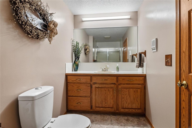 253 Sapphire Lane, Jackson, Missouri 63755, 4 Bedrooms Bedrooms, 7 Rooms Rooms,3 BathroomsBathrooms,Residential,For Sale,Sapphire Lane,MAR25000060
