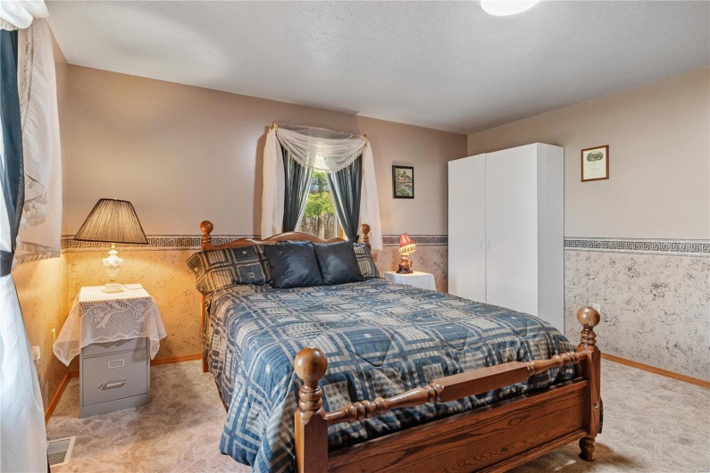 253 Sapphire Lane, Jackson, Missouri 63755, 4 Bedrooms Bedrooms, 7 Rooms Rooms,3 BathroomsBathrooms,Residential,For Sale,Sapphire Lane,MAR25000060