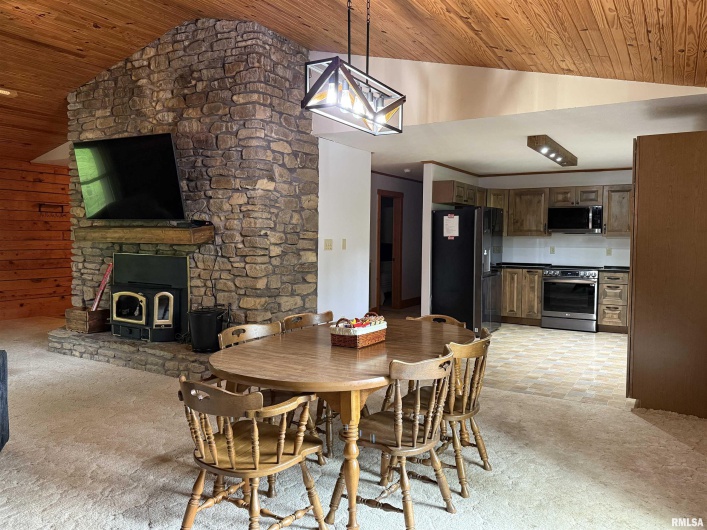 2560 IL-146 Road, Vienna, Illinois 62995, 3 Bedrooms Bedrooms, 0 ,2 BathroomsBathrooms,Residential,For Sale,IL-146,0,RMAEB457718