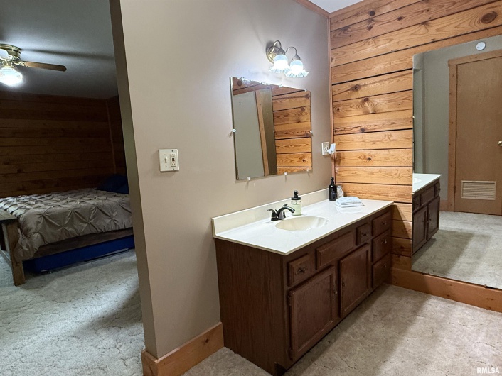 2560 IL-146 Road, Vienna, Illinois 62995, 3 Bedrooms Bedrooms, 0 ,2 BathroomsBathrooms,Residential,For Sale,IL-146,0,RMAEB457718