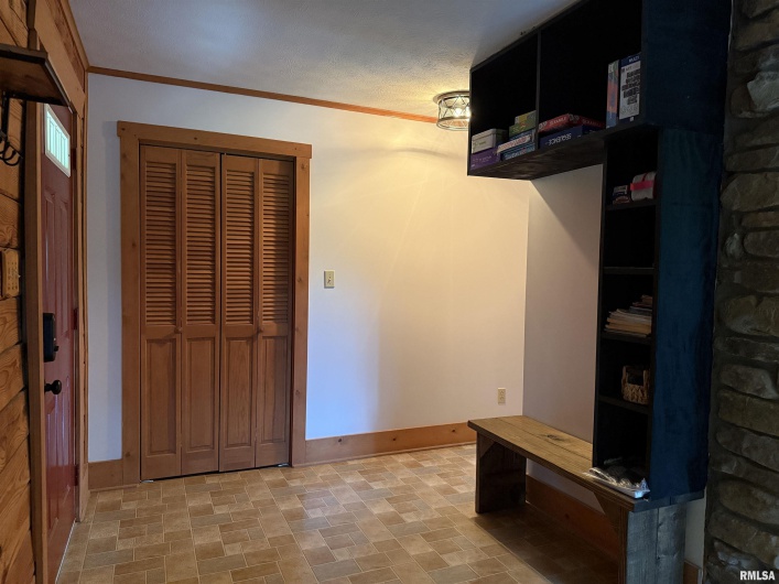 2560 IL-146 Road, Vienna, Illinois 62995, 3 Bedrooms Bedrooms, 0 ,2 BathroomsBathrooms,Residential,For Sale,IL-146,0,RMAEB457718