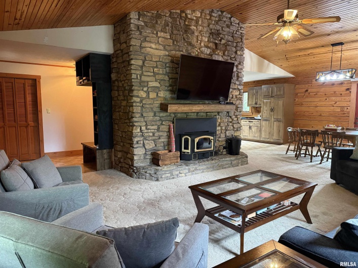 2560 IL-146 Road, Vienna, Illinois 62995, 3 Bedrooms Bedrooms, 0 ,2 BathroomsBathrooms,Residential,For Sale,IL-146,0,RMAEB457718