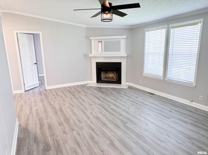 110 COX Lane, Dongola, Illinois 62926, 4 Bedrooms Bedrooms, 0 ,2 BathroomsBathrooms,Residential,For Sale,COX,0,RMAEB457717