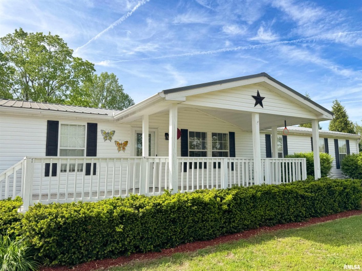 110 COX Lane, Dongola, Illinois 62926, 4 Bedrooms Bedrooms, 0 ,2 BathroomsBathrooms,Residential,For Sale,COX,0,RMAEB457717