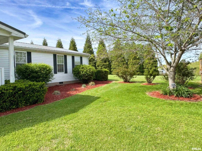 110 COX Lane, Dongola, Illinois 62926, 4 Bedrooms Bedrooms, 0 ,2 BathroomsBathrooms,Residential,For Sale,COX,0,RMAEB457717
