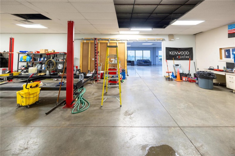 4854 Us Highway 67, Farmington, Missouri 63640, ,Commercial Sale,For Sale,Us Highway 67,MAR25027948