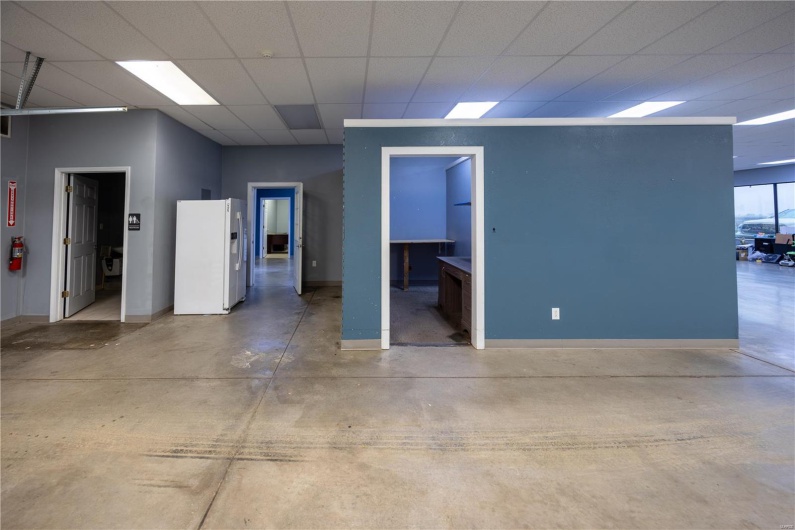 4854 Us Highway 67, Farmington, Missouri 63640, ,Commercial Sale,For Sale,Us Highway 67,MAR25027948