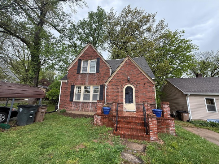 420 Cape Rock Drive, Cape Girardeau, Missouri 63701, 3 Bedrooms Bedrooms, 7 Rooms Rooms,2 BathroomsBathrooms,Residential,For Sale,Cape Rock,MAR25026830