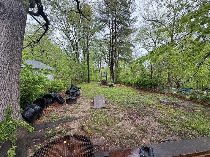 420 Cape Rock Drive, Cape Girardeau, Missouri 63701, 3 Bedrooms Bedrooms, 7 Rooms Rooms,2 BathroomsBathrooms,Residential,For Sale,Cape Rock,MAR25026830