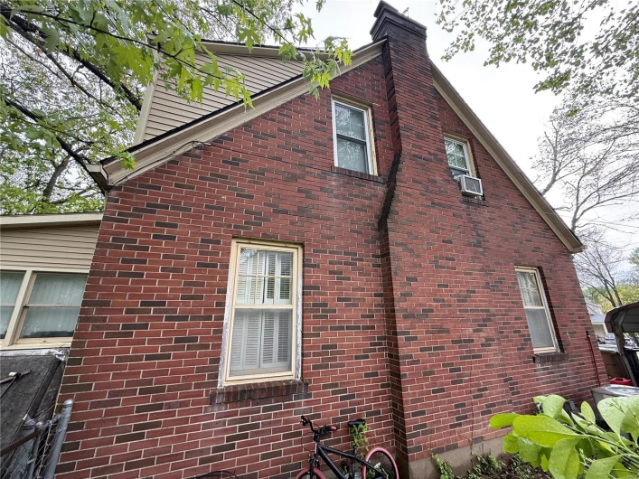 420 Cape Rock Drive, Cape Girardeau, Missouri 63701, 3 Bedrooms Bedrooms, 7 Rooms Rooms,2 BathroomsBathrooms,Residential,For Sale,Cape Rock,MAR25026830
